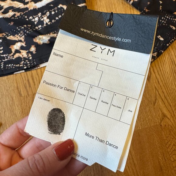 ZYM Dance Style Top Animal Print Size Large NWT - Picture 2 of 6